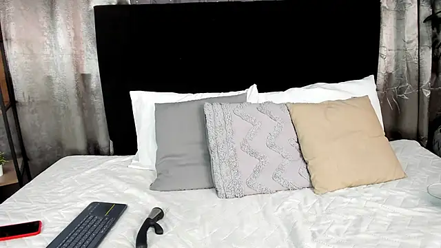 Lenapaul  online show from 11.11.25