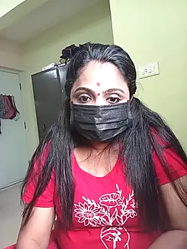 queendivya online show from 10.15.25