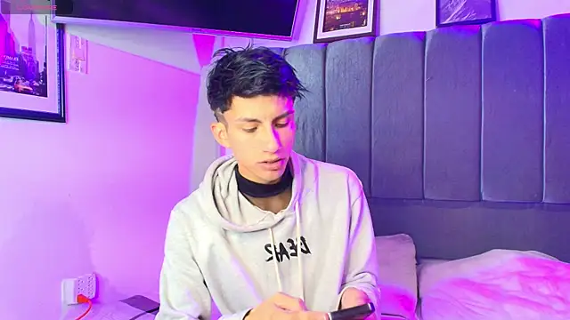 Erick Velveth online show from 03.31.26