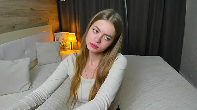 Alisa Glamour online show from 10.15.25