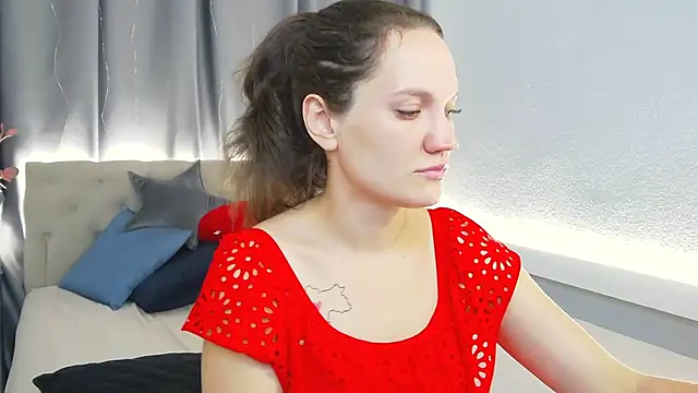 Snapshot of IvetaRayy chatting on 10.11.25 IvetaRayy online show from 10.11.25