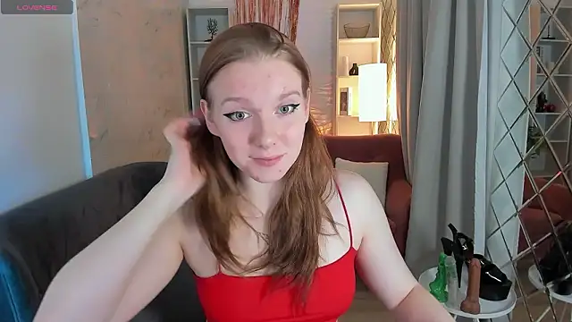 Layla Glam online show from 01.14.26