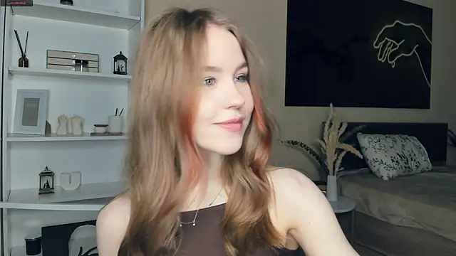 MaliaBourraine online show from 05.18.26