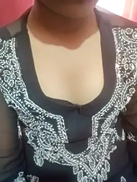 Snapshot of pari_rani7 chatting on 10.24.25 pari rani7 online show from 10.24.25