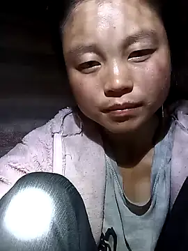 clara-cute online show from 10.18.25