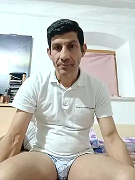 Snapshot of Casianantoonnio chatting on 10.28.25 Casianantoonnio online show from 10.28.25