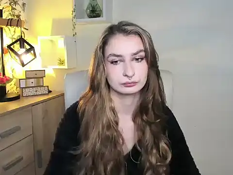 NinaBlond1 online show from 11.28.25