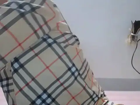 Snapshot of Hannie_26 chatting on 10.27.25 Hannie 26 online show from 10.27.25