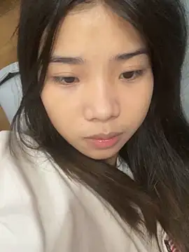 Snapshot of -Tania- chatting on 10.11.25 -Tania- online show from 10.11.25