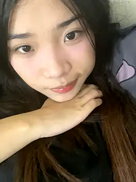 Snapshot of -Tania- chatting on 10.19.25 -Tania- online show from 10.19.25