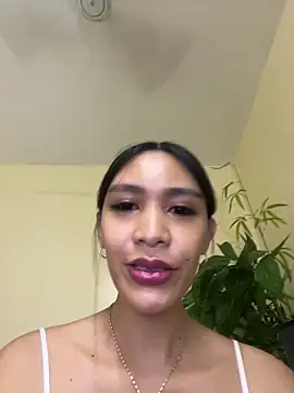 Snapshot of UrIdealGirl_Jade chatting on 05.24.26 UrIdealGirl Jade online show from 05.24.26