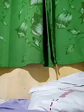 Snapshot of Barbiefox24 chatting on 10.21.25 Barbiefox24 online show from 10.21.25