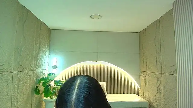 dany r  online show from 11.28.25