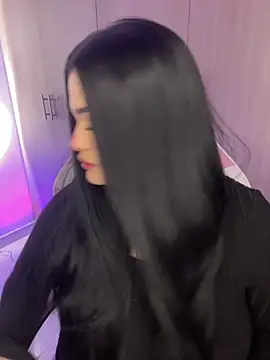 Snapshot of Mericute_ chatting on 11.30.25 Mericute online show from 11.30.25