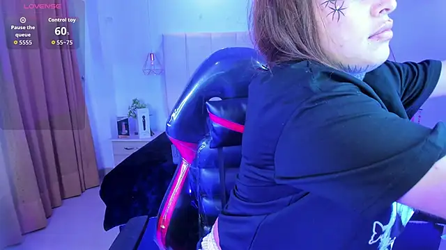 Gyal 8  online show from 01.08.26