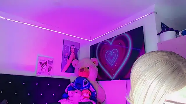 Snapshot of DaliaBacil25 chatting on 02.28.26 DaliaBacil25 online show from 02.28.26