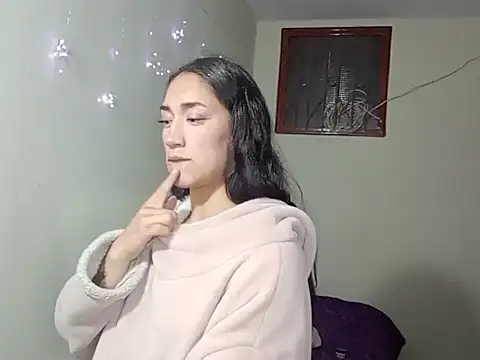 Miia  strog online show from 12.15.25