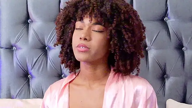 Stellaciel  online show from 11.05.25