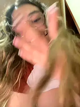 Aphrill online show from 09.22.25