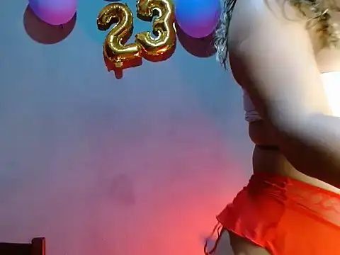 Snapshot of MelissaTommy chatting on 10.09.25 MelissaTommy online show from 10.09.25