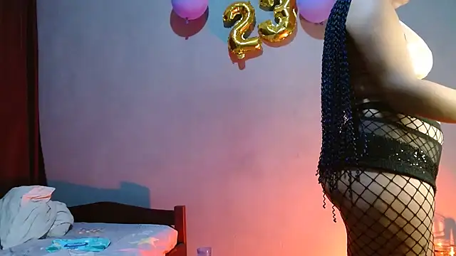 Snapshot of MelissaTommy chatting on 10.30.25 MelissaTommy online show from 10.30.25