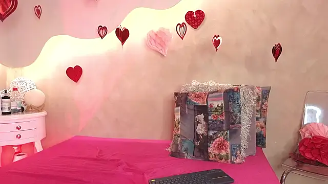 SaraGuzmann online show from 02.19.26