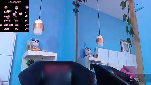 PenelopeBond online show from 10.10.25