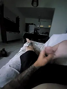 Snapshot of coherro3 chatting on 11.11.25 coherro3 online show from 11.11.25