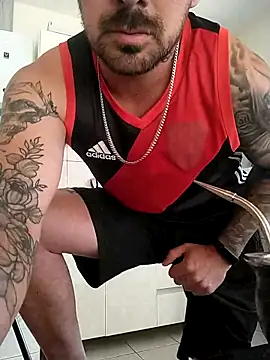 Snapshot of coherro3 chatting on 11.27.25 coherro3 online show from 11.27.25