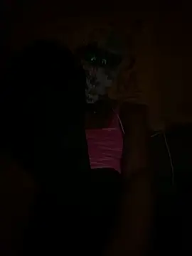 Snapshot of MoniRein chatting on 09.19.25 MoniRein online show from 09.19.25