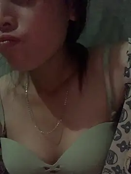 Halyy xx online show from 10.19.25