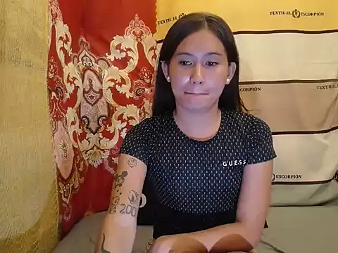 girlyesha online show from 10.08.25