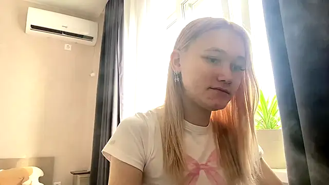 TwinedPeril online show from 10.08.25