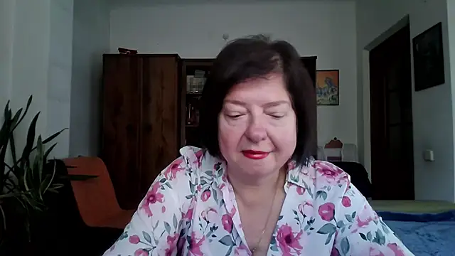 Violet Pulse online show from 10.31.25