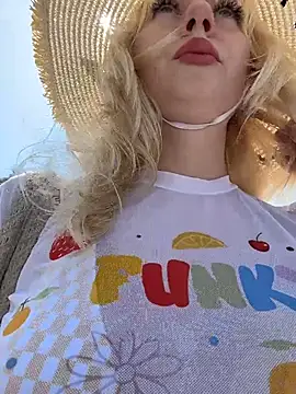 RonnieKiss online show from 02.07.26