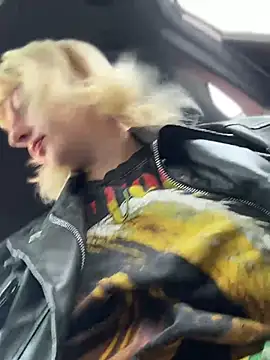 RonnieKiss online show from 05.12.26