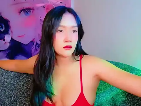 Snapshot of Lalacream12 chatting on 10.13.25 Lalacream12 online show from 10.13.25