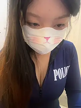 AZ37866 online show from 11.02.25