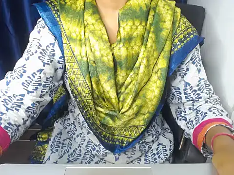 priya gupta7 online show from 10.02.25