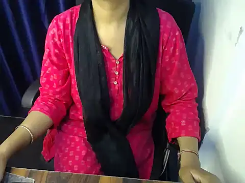priya gupta7 online show from 10.18.25