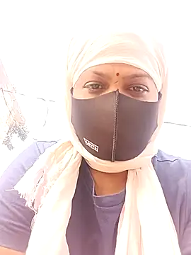 Mona darling21 online show from 10.24.25