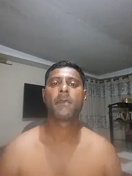 Snapshot of kingVibeX chatting on 10.25.25 kingVibeX online show from 10.25.25