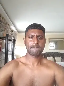 Snapshot of kingVibeX chatting on 11.21.25 kingVibeX online show from 11.21.25