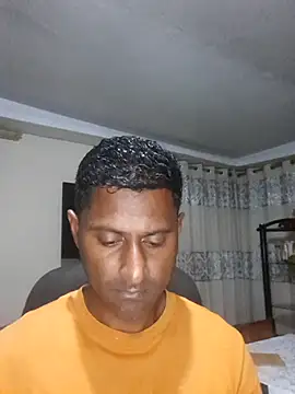 Snapshot of kingVibeX chatting on 12.02.25 kingVibeX online show from 12.02.25