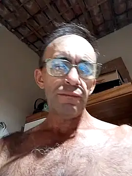 Snapshot of paugostoso72 chatting on 10.13.25 paugostoso72 online show from 10.13.25