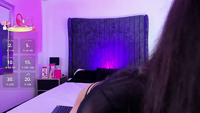 VanessaParis   online show from 01.15.26