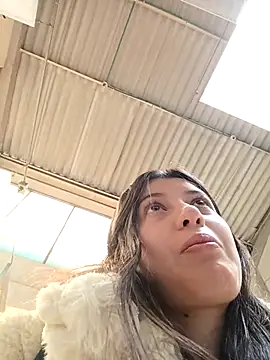 Snapshot of SALOME-28_ chatting on 11.10.25 SALOME-28 online show from 11.10.25