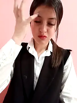 Snapshot of SALOME-28_ chatting on 11.22.25 SALOME-28 online show from 11.22.25