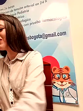 Snapshot of SALOME-28_ chatting on 12.02.25 SALOME-28 online show from 12.02.25