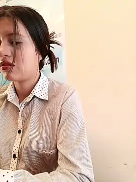 Snapshot of SALOME-28_ chatting on 01.07.26 SALOME-28 online show from 01.07.26